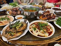 -岩保农家乐