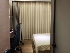 -网鱼电竞酒店(深圳福田石厦地铁站店)