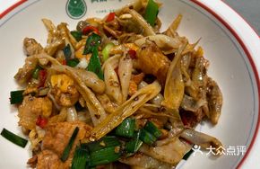 Stir-fried Pork with White Chili Peppers