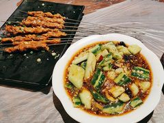 -老街烧烤大排档·地道湖北菜·龙虾馆(汉口火车站店)
