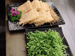 -湊湊火锅·茶憩(打浦桥日月光店)