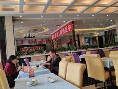 大堂-红蜡烛•瓦罐粥家常菜•夜宵(中山路店)