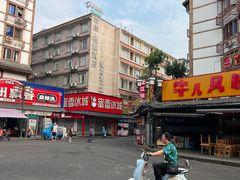 -张公桥美食街