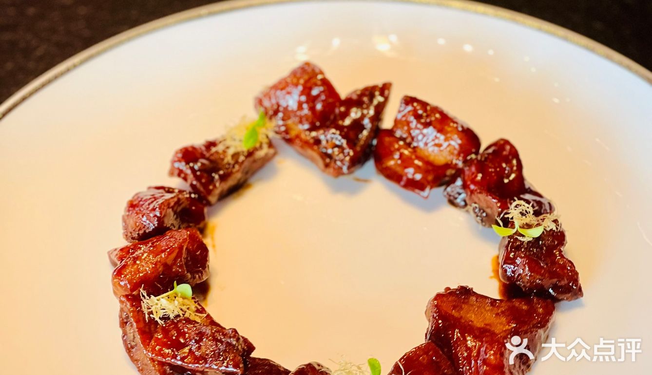 万蔚·云宴|一只烤鸭只选10片出来吃的大鸭梨顶级版