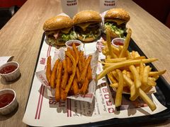 -The Habit Burger Grill 哈比特汉堡(复兴soho店)
