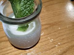 酸奶-亚马逊环球美食百汇(新城吾悦广场店)