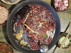 -黄潇洒老火锅(九眼桥宏济巷店)