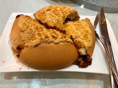 酥皮菠萝叉烧包-太子园林酒家
