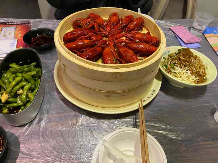 靓靓蒸虾(万松园miss u店)-"又到了吃小龙虾的季节,跟家人一起过来的.