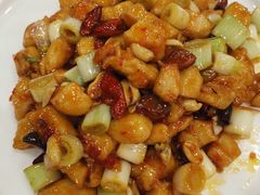 -鑫巴蜀小镇 · 水煮鱼专研店(玉桥店)