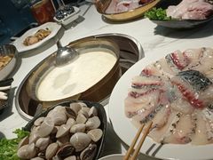 -胡须佬鸡煲四季火锅店(石厦西村直营店)