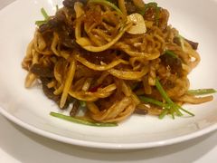 酸萝卜炒粉-南山鲜虾面·活鲜小馆·海味大连菜(南山总店)