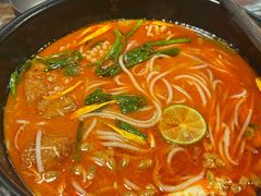 -银米·云南传统过桥米线(双廊黑金冠店)