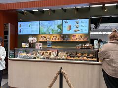 -星巴克(上海虹桥站2A检票口)