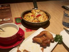 -必胜客(WOW中心城店)
