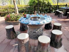 -楠柏弯休闲山庄(梨花溪店)