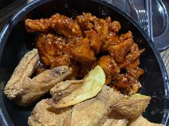 原味炸鸡和酱油鸡双拼-MI WU FACTORY米屋美食工厂餐厅(绿地店)
