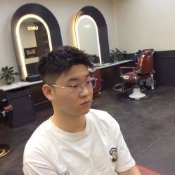 -贝勒爷专业男发
