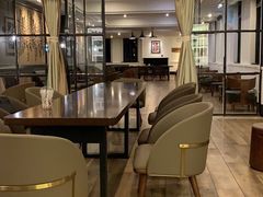 大堂-星巴克臻选(广州沙面店)