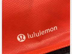 -lululemon(上海浦东IFC店)