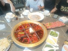 -长嘉·河图火锅(长嘉汇江景旗舰店)