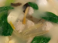 生汆丸子汤-子午路张记肉夹馍(小寨西路店)