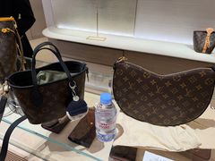-LV路易威登(海信广场店)