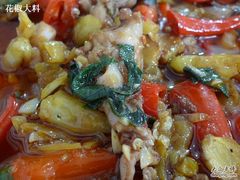 口味牛蛙里配的香草叶-老梅园大虾城(八一桥店)