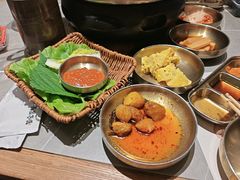 -草家酱蟹炭火烤肉店(珲春南路一店)