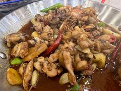 牛蛙爱上虾-江城燕子大排档(江汉路步行街店)