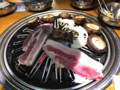 -老炉家木炭烤肉(长江国际店)