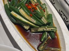 -老周家酱卤猪蹄私房菜(克拉玛依西街店)