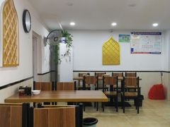 大堂-草桥清真牛肉锅贴扁食店