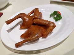 玻璃脆皮乳鸽-利苑酒家(金宝店)
