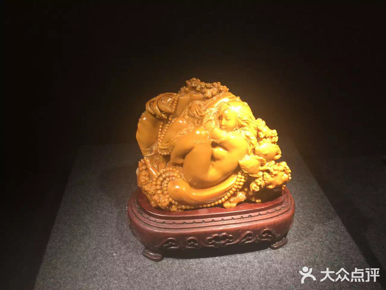 福州北峰有一家寿山石博物馆，从市区出发要耗费一些时间