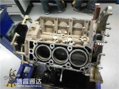 奔驰发动机异响维修-博睿通达汽车修理站