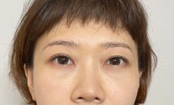 -一个差评成就的纹眉店