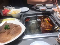 -海底捞火锅鲜切牛肉主题店(长寿路店)