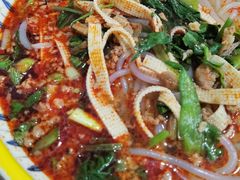 三鲜米线-老字号杨坡红油米线腊汁肉夹馍(东四道巷店)