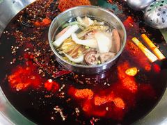 鸳鸯锅-星鸿社重庆老火锅