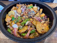 -老钟家烤羊排·敦伊阁清真餐厅胡羊焖饼