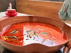 -毛辣果·贵州红酸汤牛肉火锅(西单店)