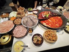 -卤校长老火锅(杨家坪直营店)
