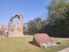 -上海市龙华烈士陵园