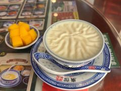 -广信牛奶甜品世家(台东店)