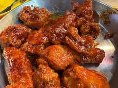 -BHC炸鸡(明洞总店)