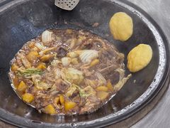 -粘豆包柴火铁锅炖