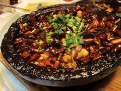 石锅牛蛙-陈麻婆豆腐总店