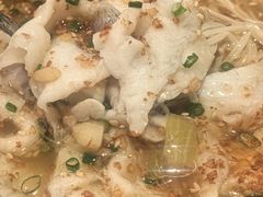 -姚姚酸菜鱼·金戈戈香港豉油鸡(喜荟城联名店)