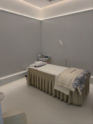 -苑苑vbeauty科技美容SPA
